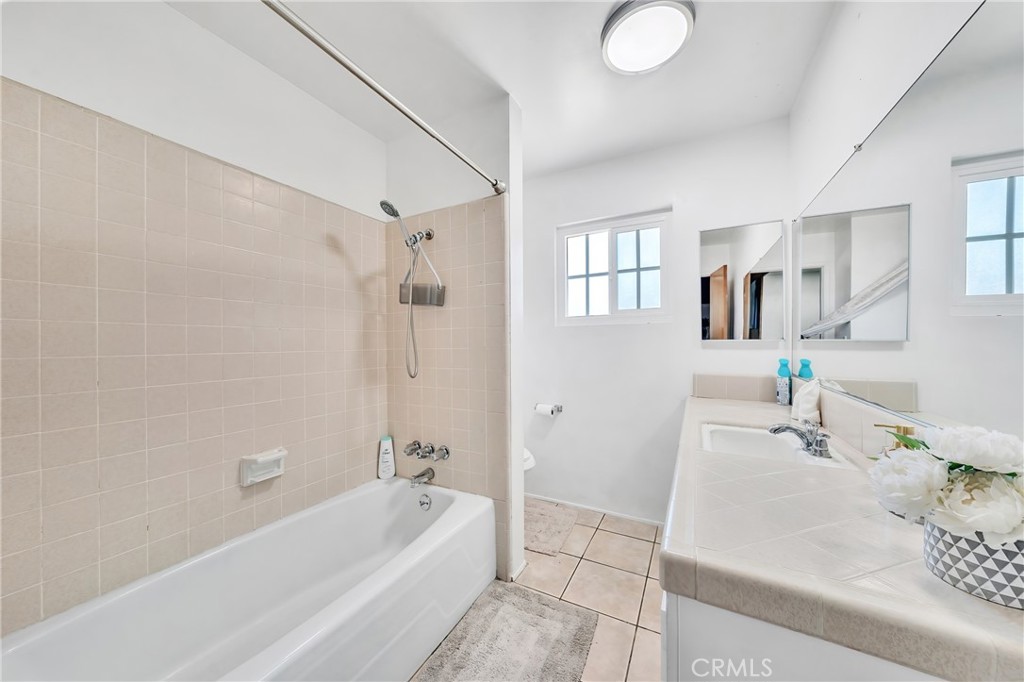 1345 Jellick Avenue Property Photo 20
