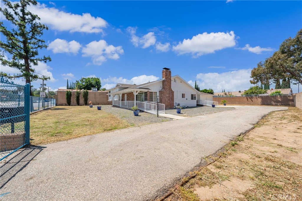 1345 Jellick Avenue Property Photo 41