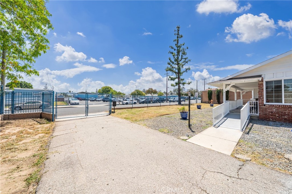 1345 Jellick Avenue Property Photo 47