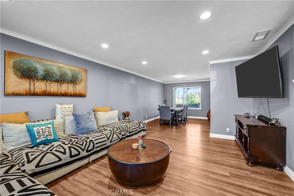 20211 Lake Canyon Property Photo 4