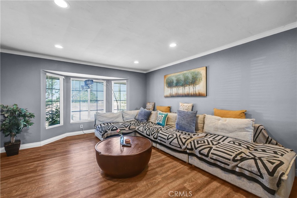 20211 Lake Canyon Property Photo 6