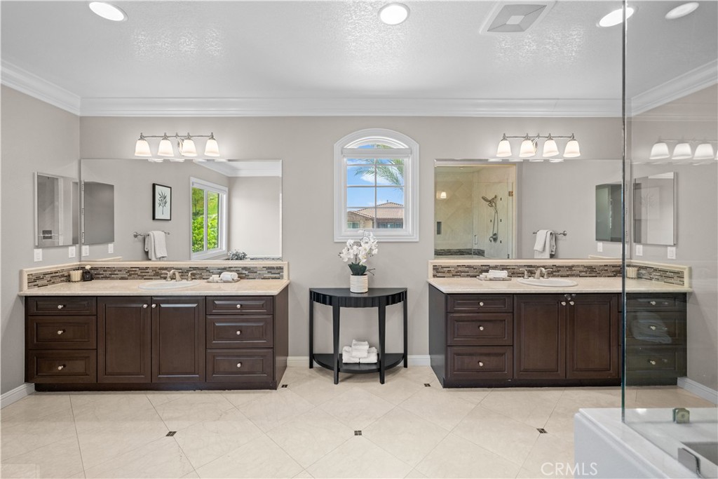 20183 Umbria Way Property Photo 39