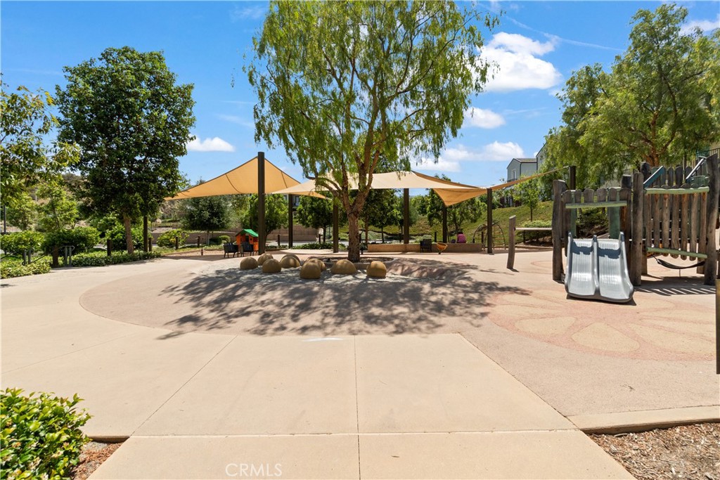 4044 Summer Way Property Photo 43
