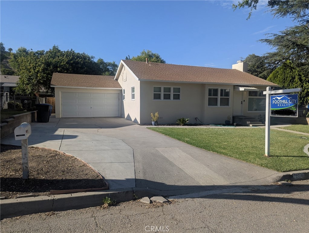 734 Lee Property Photo