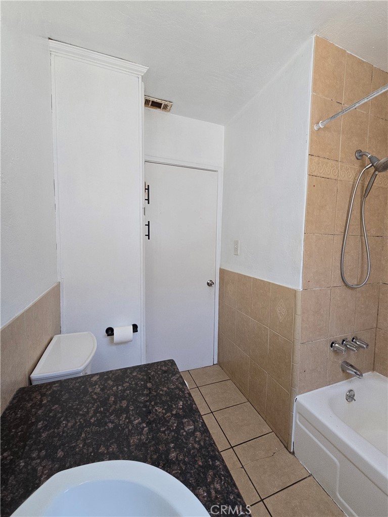 734 Lee Property Photo 17
