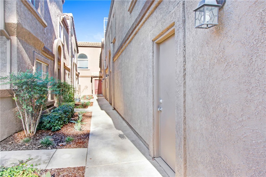 2441 Moon Dust G Property Photo 3