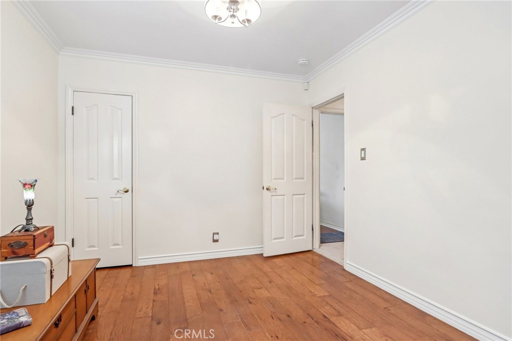 845 Oakdale Property Photo 15