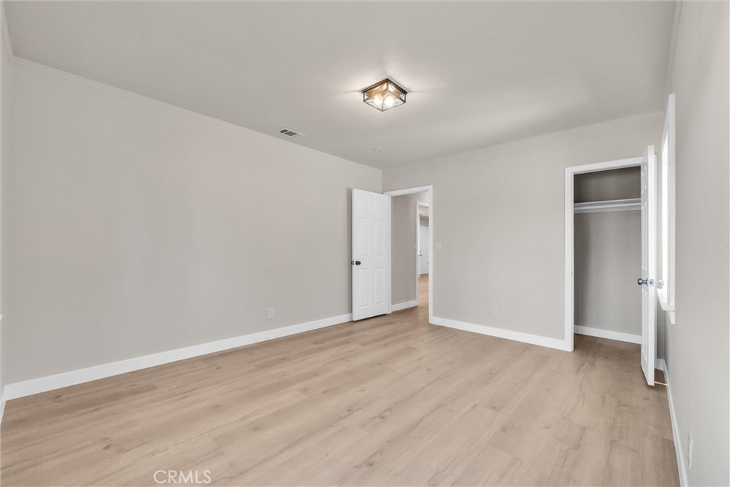 1039 E Elma Property Photo 22