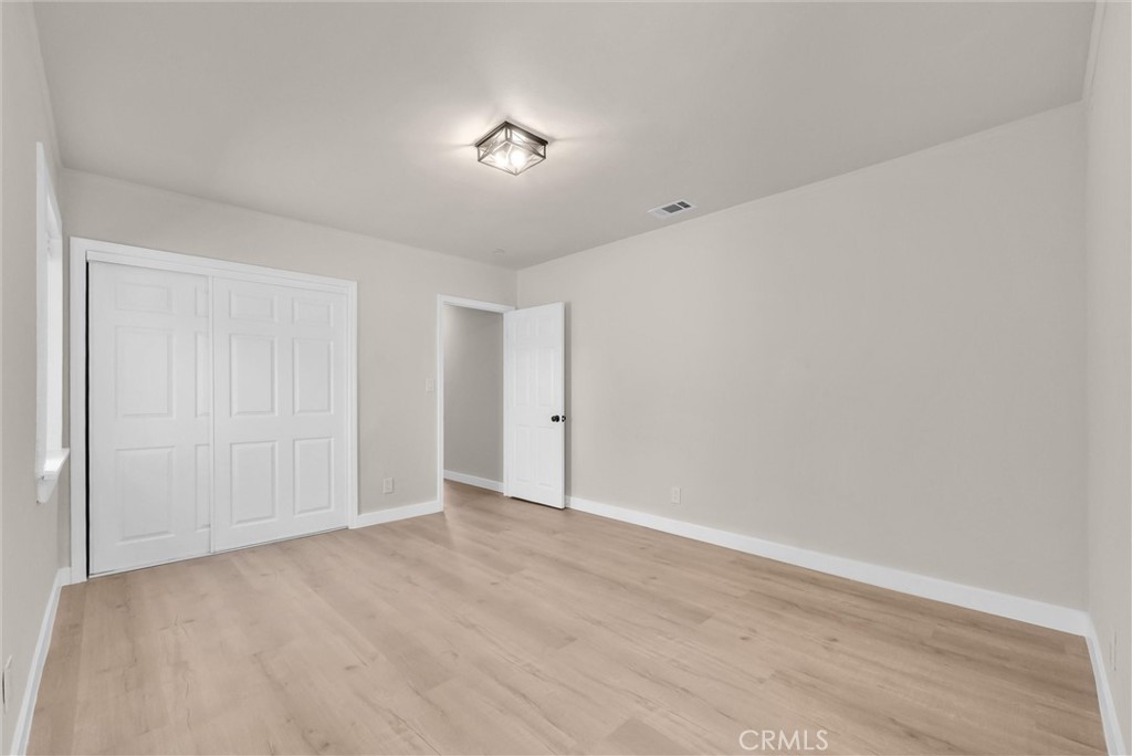 1039 E Elma Property Photo 25