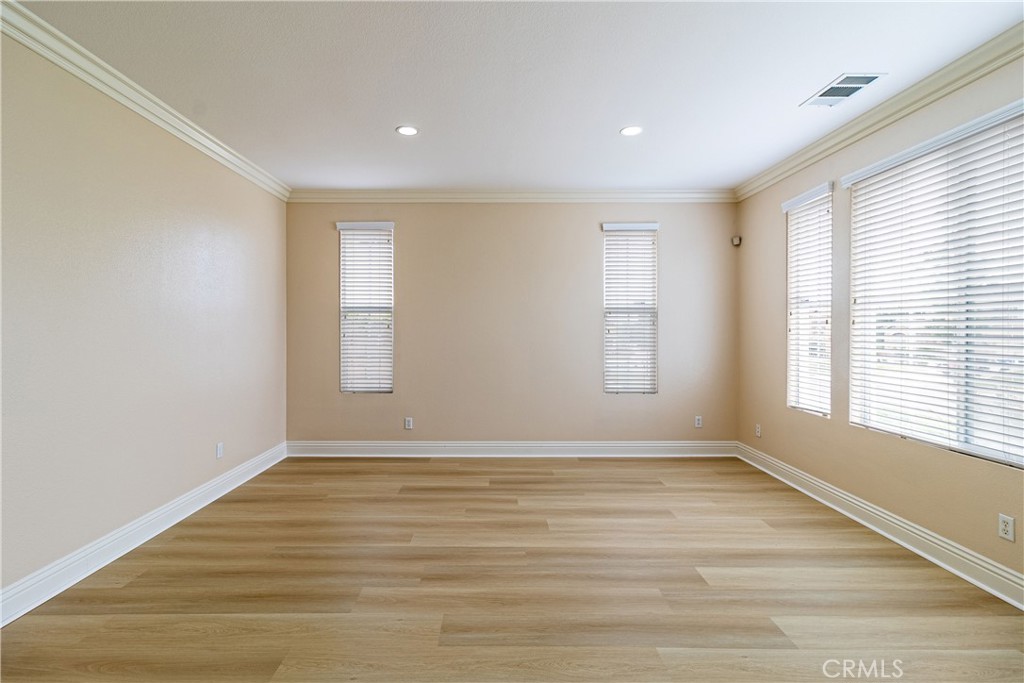 2272 Mary Clare Street Property Photo 3
