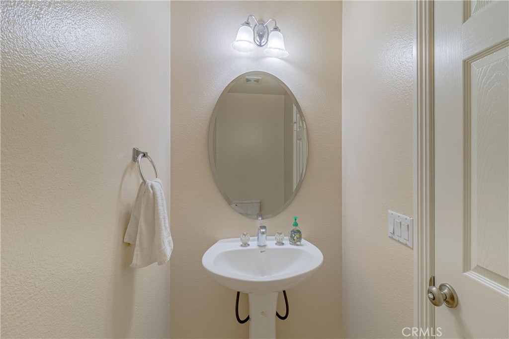 2272 Mary Clare Street Property Photo 7