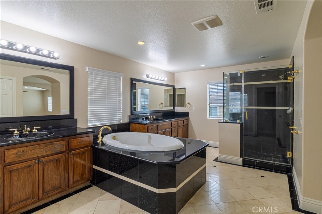 2272 Mary Clare Street Property Photo 16