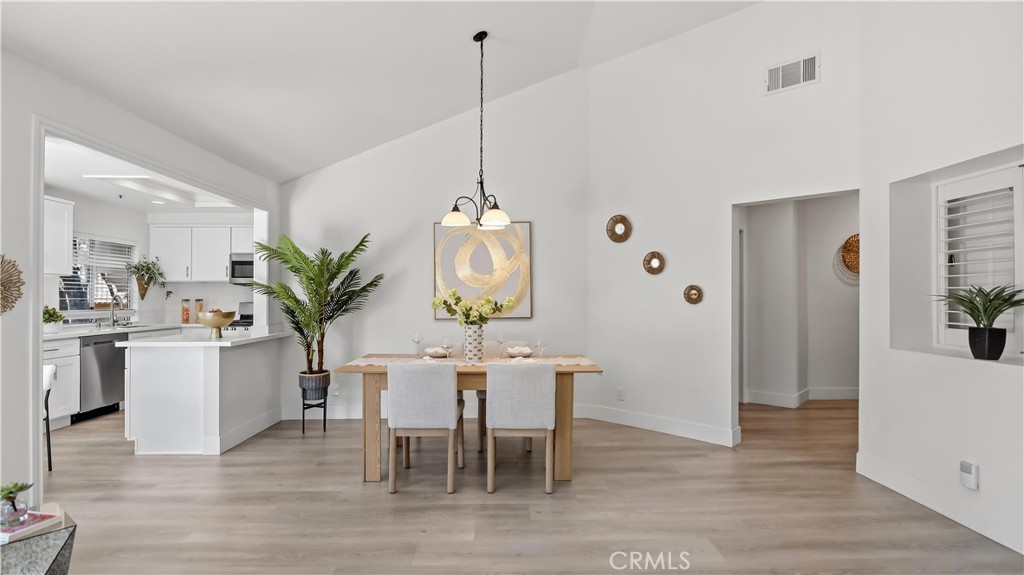 15 Ericson Aisle Property Photo 8