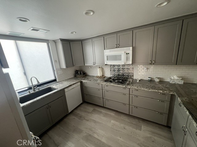 21 Don Quixote Property Photo 16