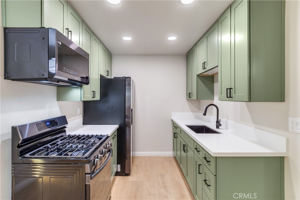 11119 Poplar Street D Property Photo 15