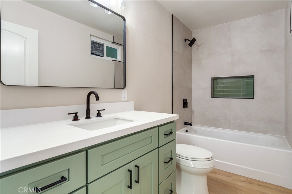 11119 Poplar Street D Property Photo 22