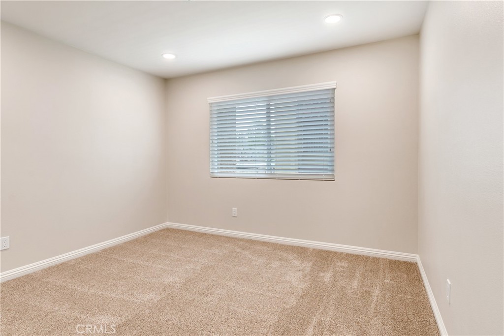 11119 Poplar Street D Property Photo 25