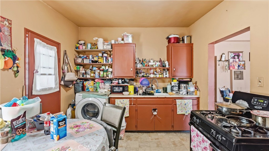 11133 Klingerman St Property Photo 10