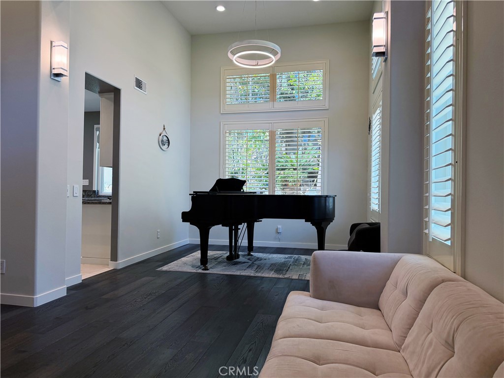 4325 Torrey Pines Property Photo 11