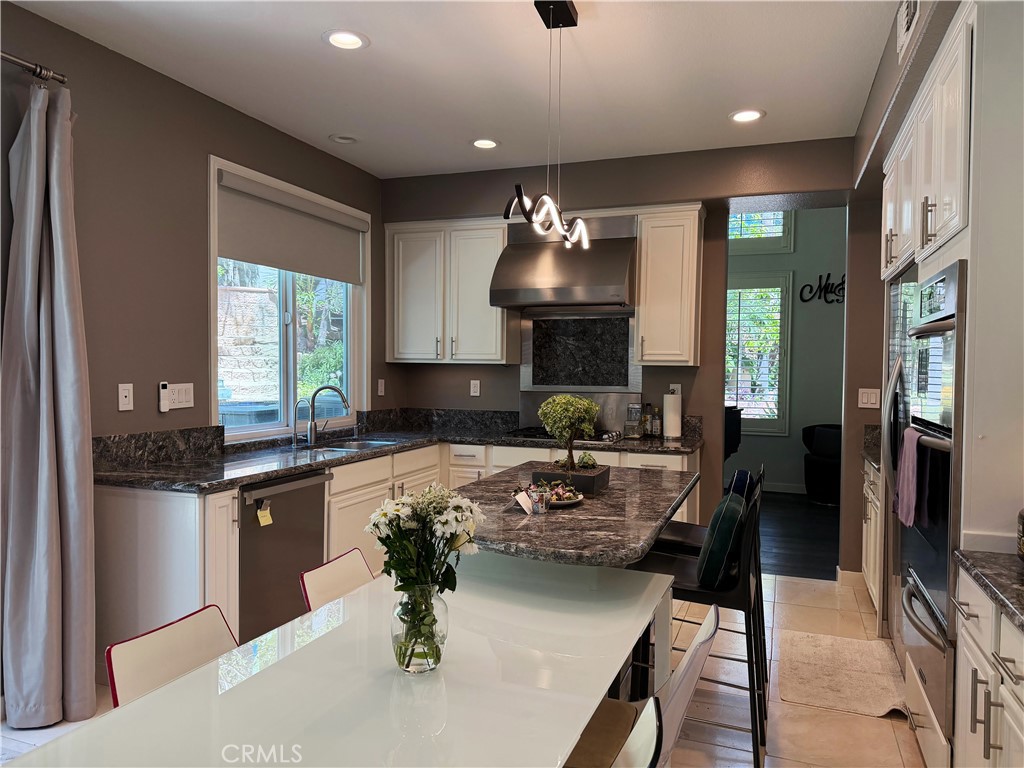 4325 Torrey Pines Property Photo 15