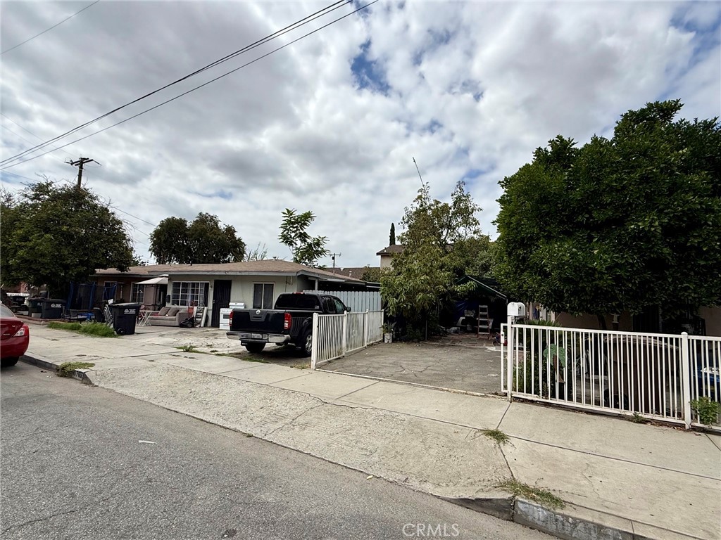 10711 Brockway Property Photo 1