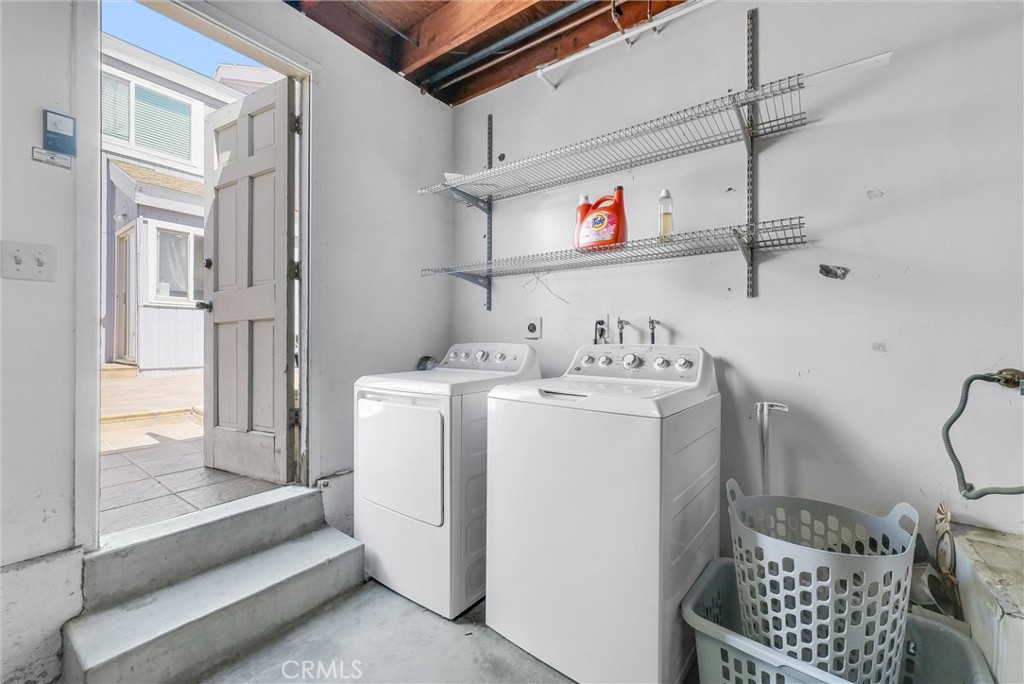 1047 Canyon Spring Lane Property Photo 15