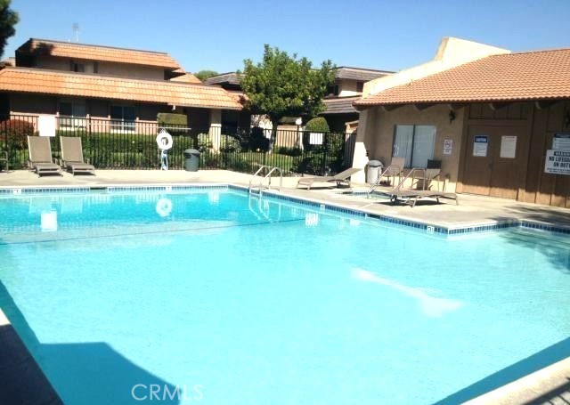1008 Las Lomas Unit C Property Photo 9