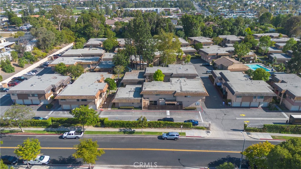 1008 Las Lomas Unit C Property Photo 25
