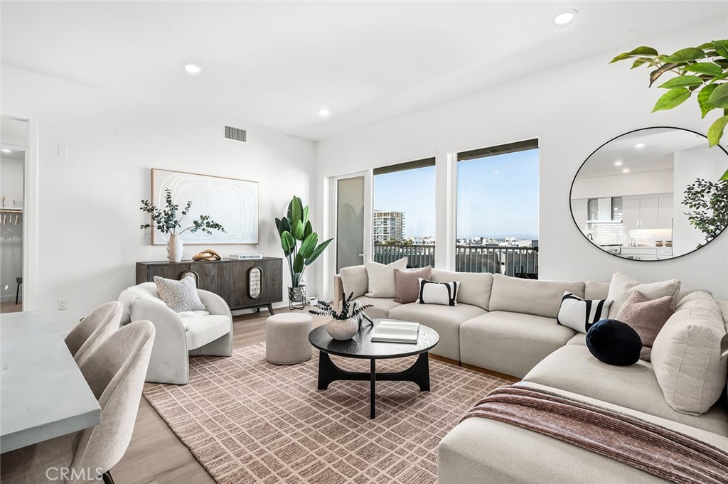 3604 Rivington Property Photo 1