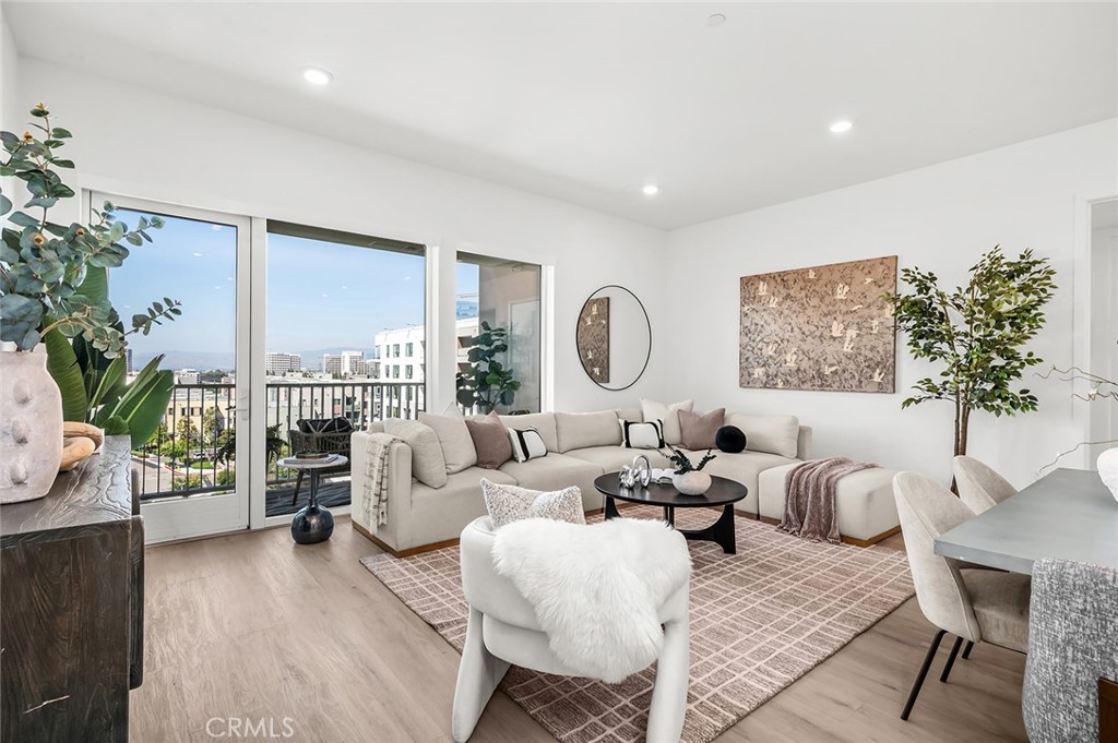 3604 Rivington Property Photo 6
