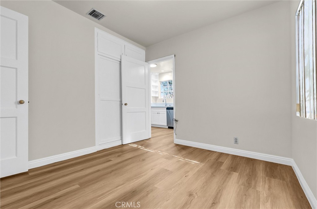 1404 Violeta Property Photo 9