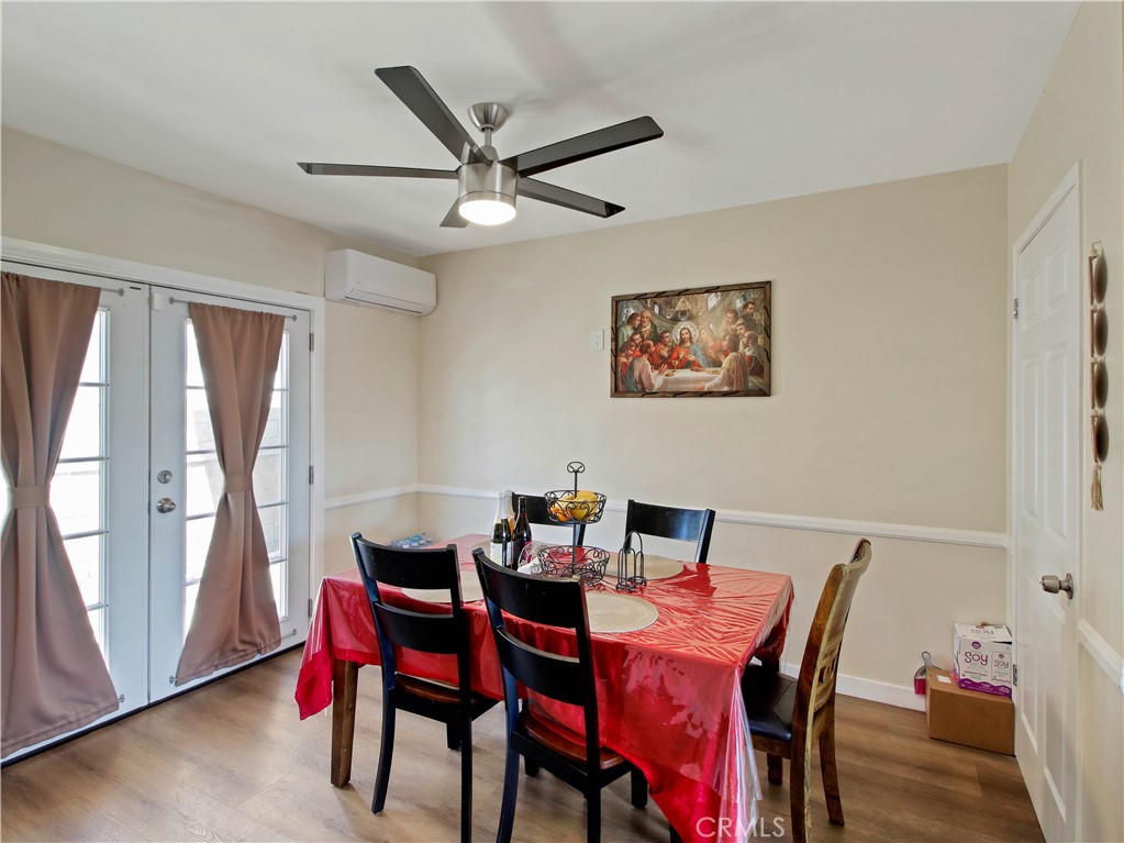 12205 S Halldale Property Photo 9
