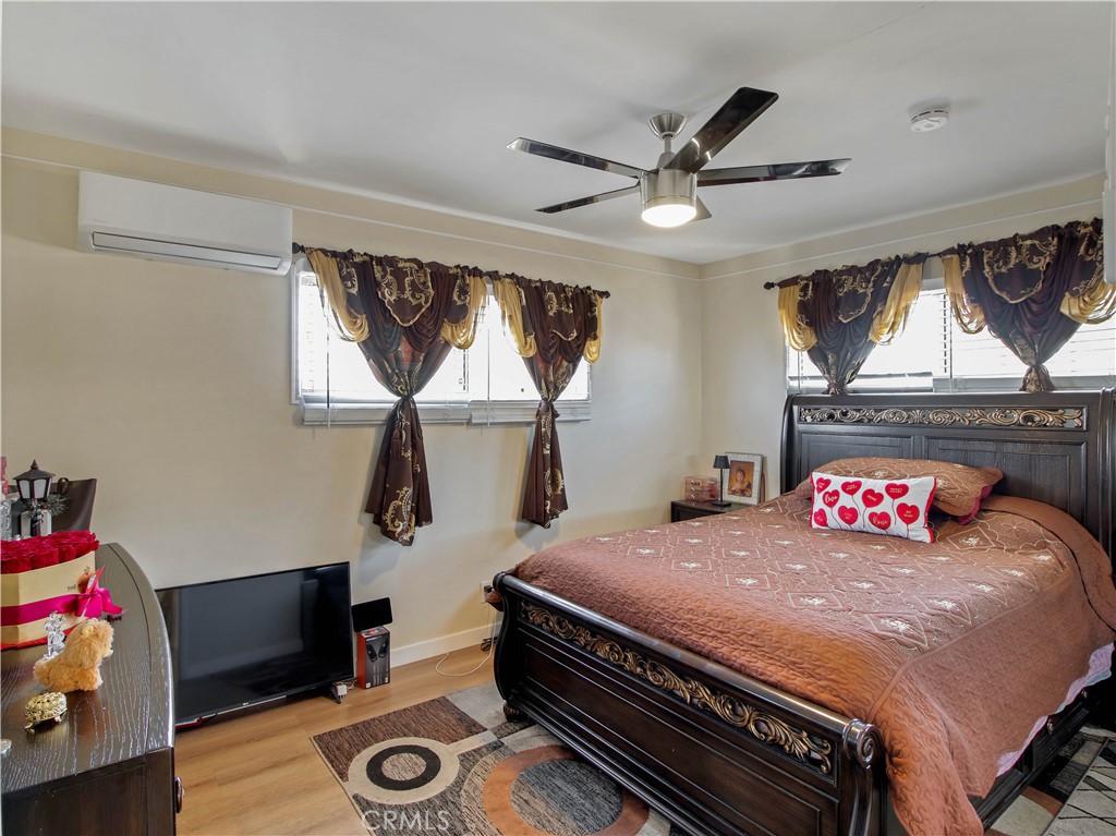 12205 S Halldale Property Photo 17