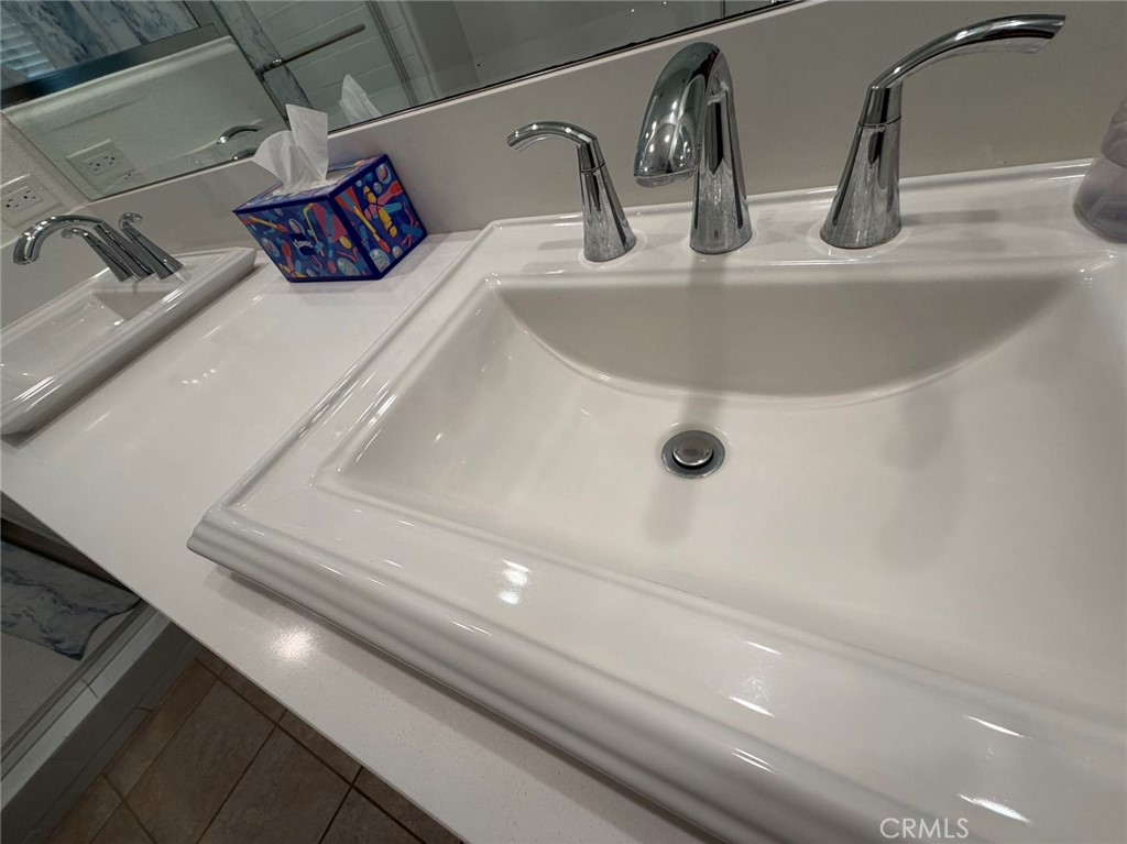 1623 W Glendon Property Photo 15