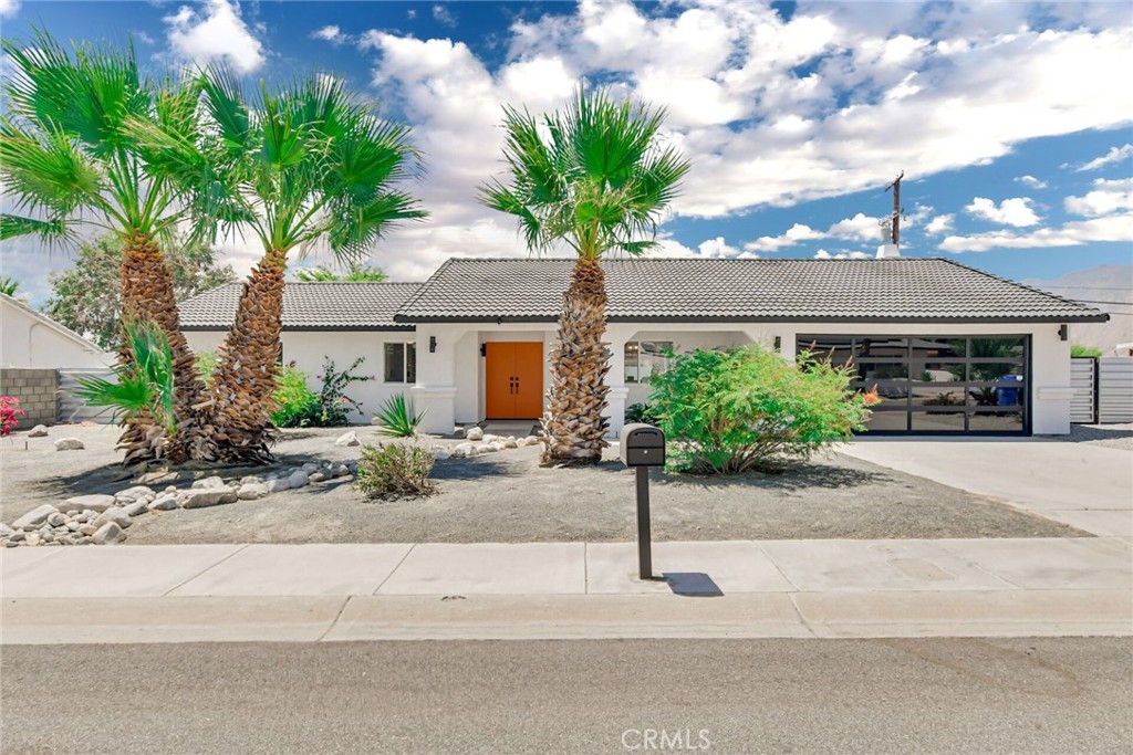 3015 E San Juan Property Photo 1