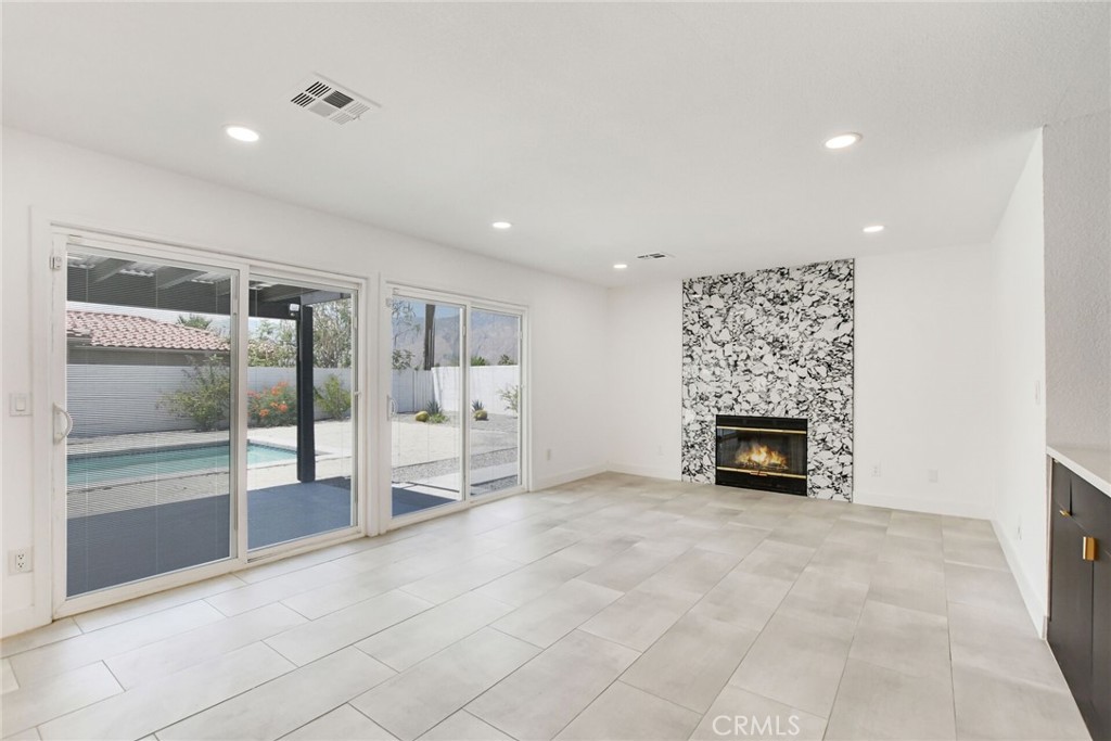 3015 E San Juan Property Photo 16