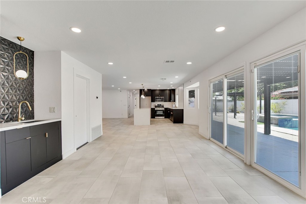 3015 E San Juan Property Photo 18