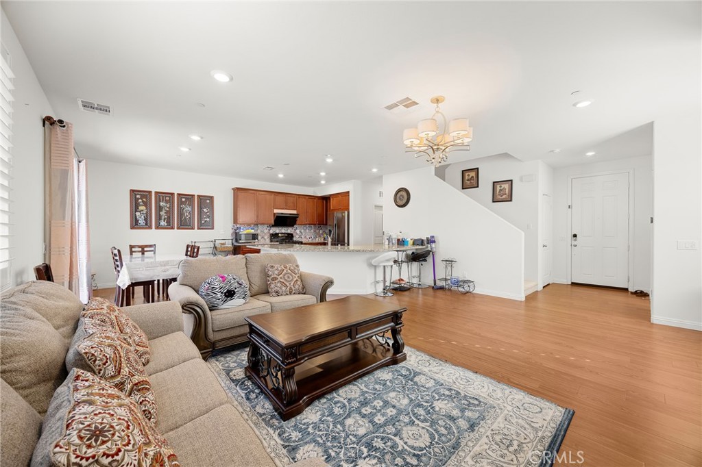 17687 Comfrey Dr Property Photo 8