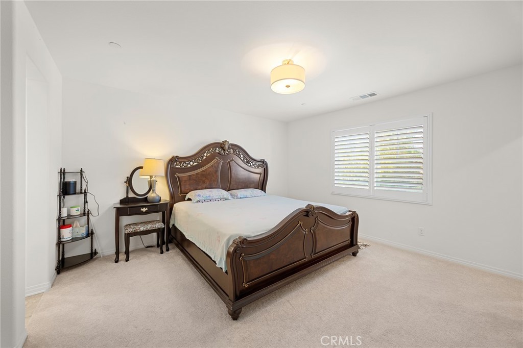 17687 Comfrey Dr Property Photo 18