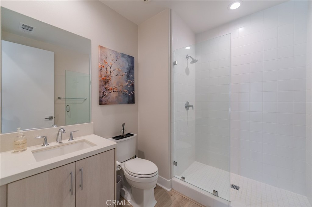 111 Longden Property Photo 3