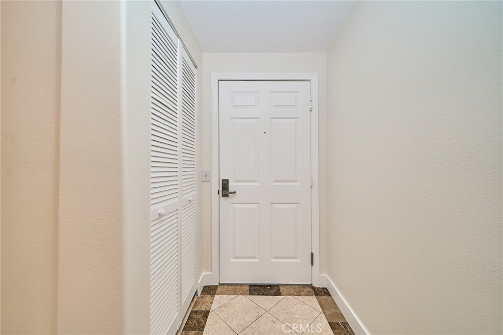 120 N Moore 103 Property Photo 11