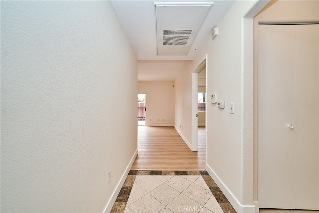 120 N Moore 103 Property Photo 13