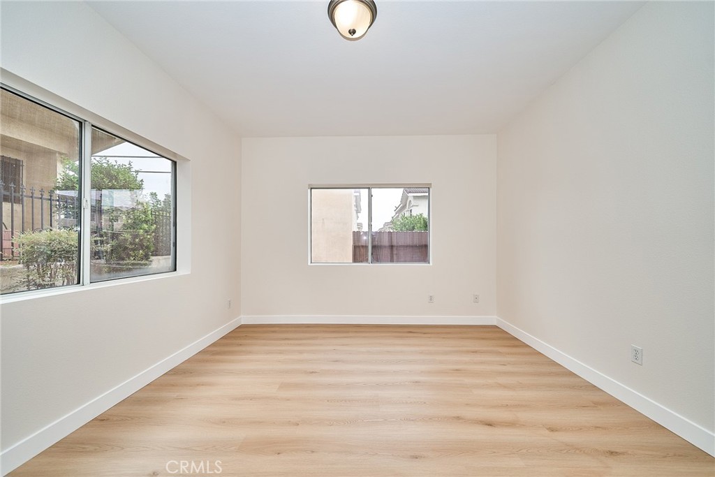 120 N Moore 103 Property Photo 19