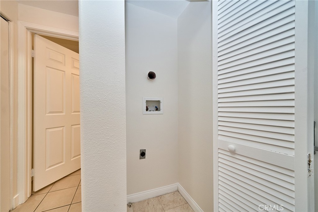 120 N Moore 103 Property Photo 31