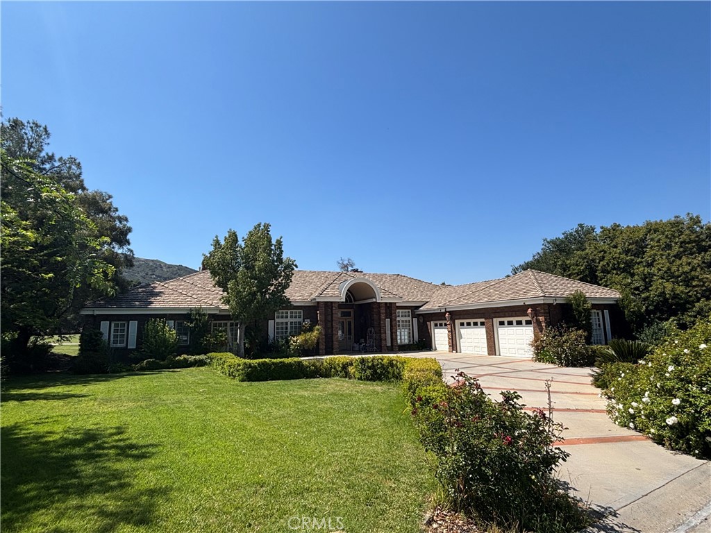 38261 Shoal Creek Dr Property Photo 1