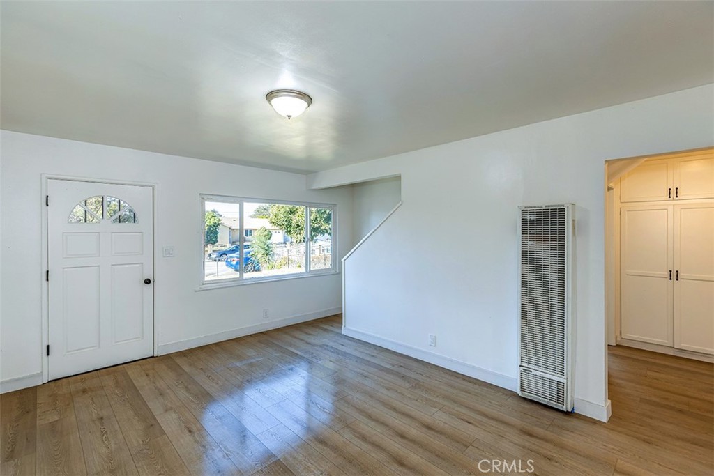 2416 Stanford Avenue Property Photo 9