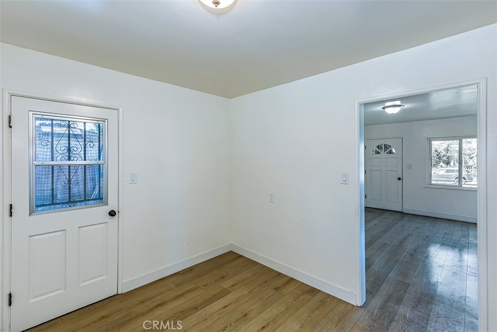 2416 Stanford Avenue Property Photo 13