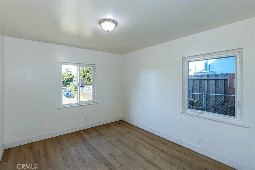 2416 Stanford Avenue Property Photo 14