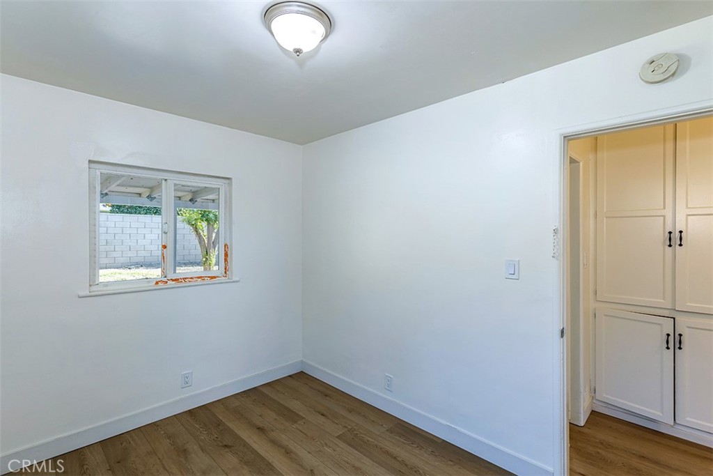 2416 Stanford Avenue Property Photo 20
