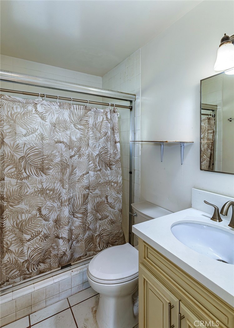 2416 Stanford Avenue Property Photo 22